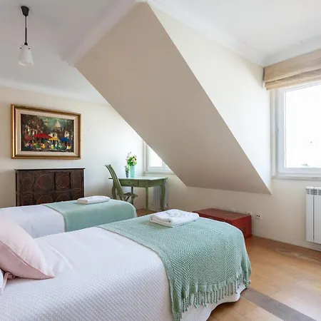 Flh Chic Chiado Exotic Spacious Daire *
