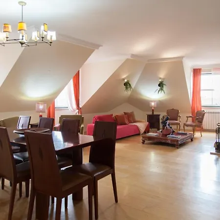 Flh Chic Chiado Exotic Spacious شقة Lisboa