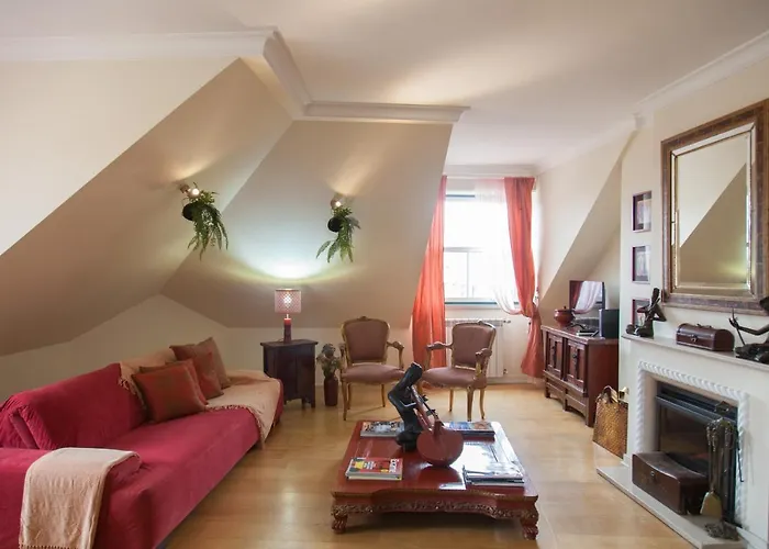 Flh Chic Chiado Exotic Spacious شقة *