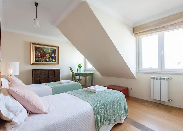 Flh Chic Chiado Exotic Spacious شقة *