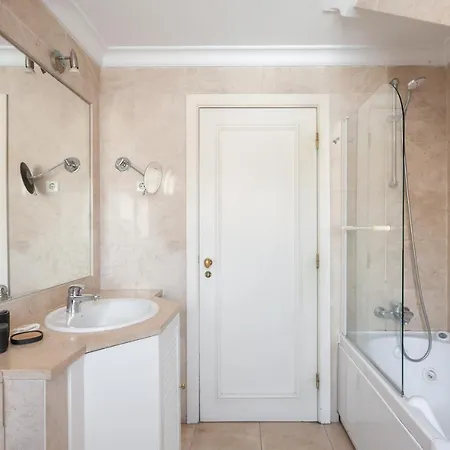 Apartamento Flh Chic Chiado Exotic Spacious Lisboa